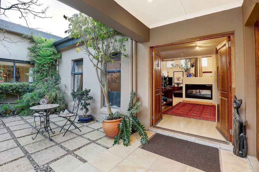 4 Bedroom Property for Sale in Welgemoed Western Cape